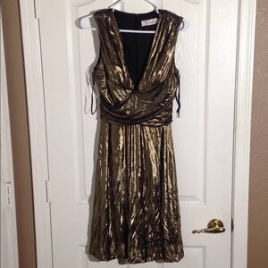 FINAL MARKDOWN VINTAGE Women's Clues Col. Liquid Gold Cocktail dress